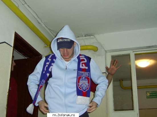 dinamo este the best :d:d:d:d:d steaua eeeeeee steaua eeeeeeeee ...accept injuraturi