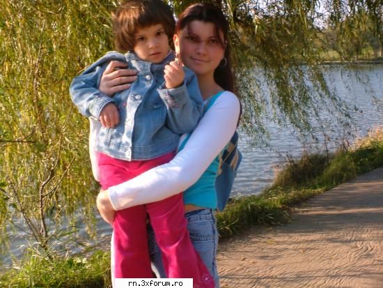 poze useri..!!! partea cum imi sta copil? jucarie m-ai lua nevasta daca avea copil?