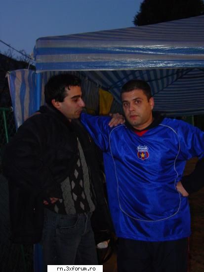 poze useri..!!! partea asta facuta ieri.... Membru De Onoare