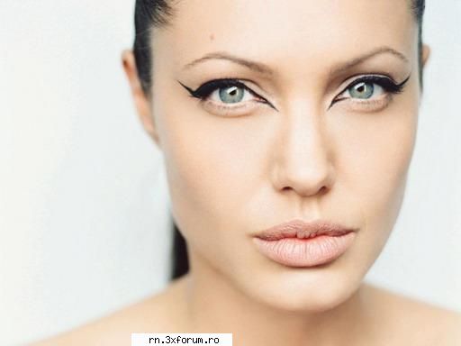 poze useri..!!! partea ii-a tot surioara mai anjelina jolie j2j-pt mai multe poze surioara.. <DJ's Dance Department>