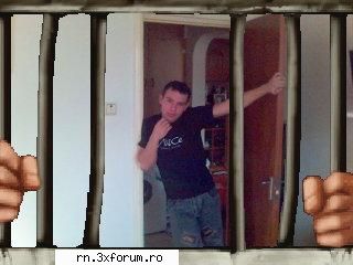 poze useri..!!! partea ii-a ce  faceti ma     vad toata ziua  scrtiti