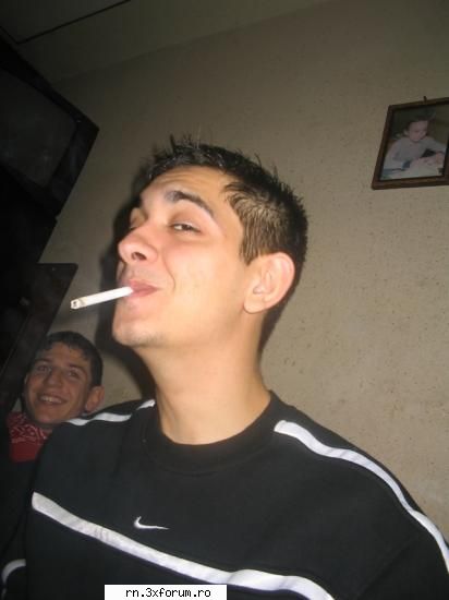 POZE cu si de la USERI..!!! - Partea I - aici ma prosteam!!! deah... copil... ce vrei!!! - P o z e